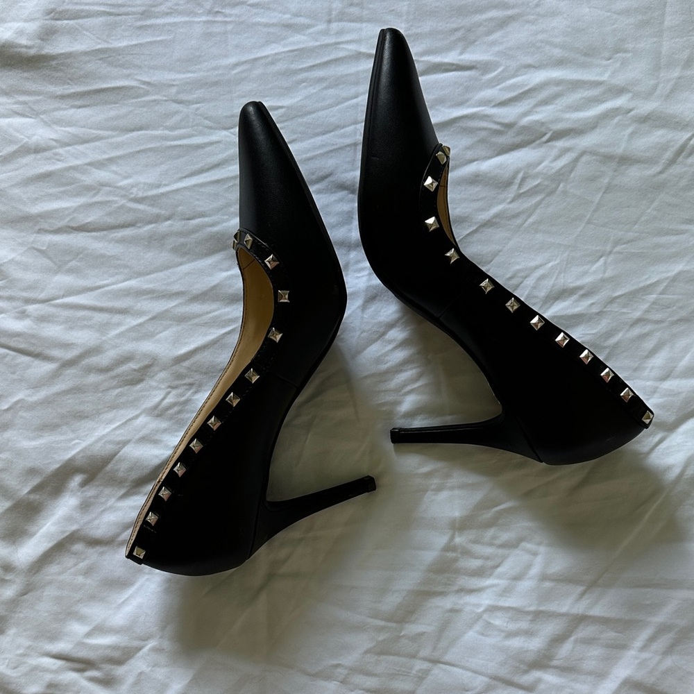 Jessica Simpson Black Studded Heels Size 7.5